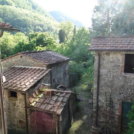 Casa Carlino * Loppeglia